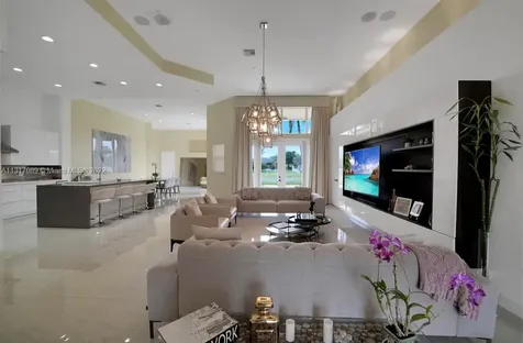 4021 E Lake Estates Drive Davie FL 33328