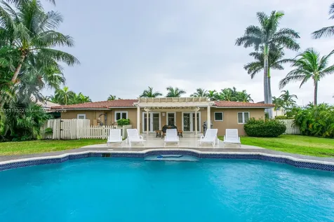 714 Harrison Street Hollywood FL 33019
