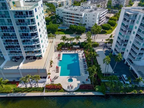 18100 N Bay Road Sunny Isles Beach FL 33160