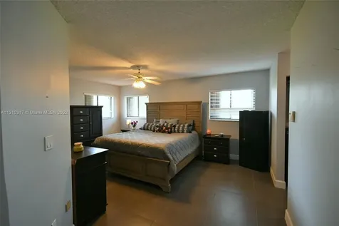 15860 SW 106th Terrace Miami FL 33196