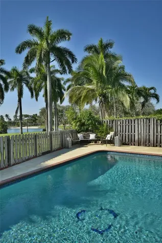 15860 SW 106th Terrace Miami FL 33196