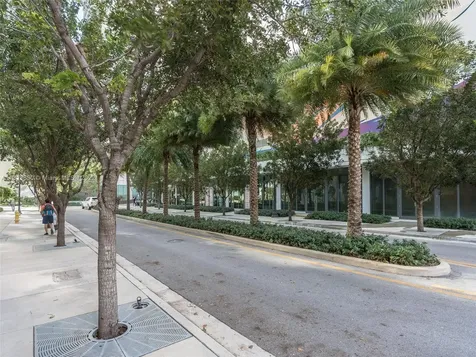 480 NE 31 Street Miami FL 33137