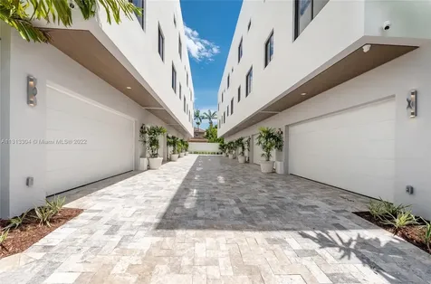 3266 Bird Avenue Miami FL 33133