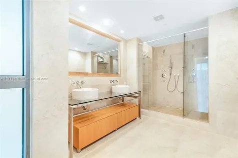 6000 Collins Avenue Miami Beach FL 33140