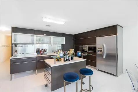 6000 Collins Avenue Miami Beach FL 33140