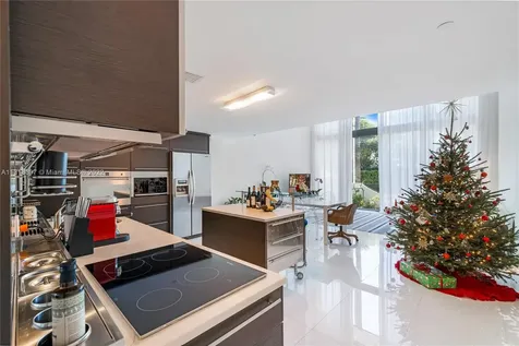 6000 Collins Avenue Miami Beach FL 33140