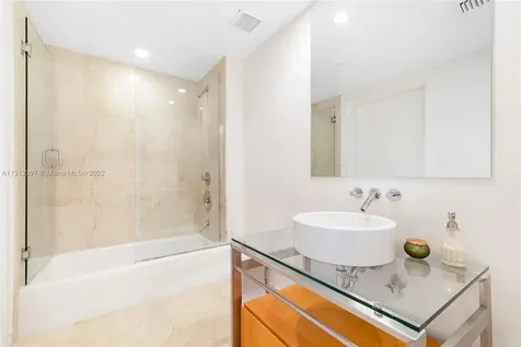 6000 Collins Avenue Miami Beach FL 33140