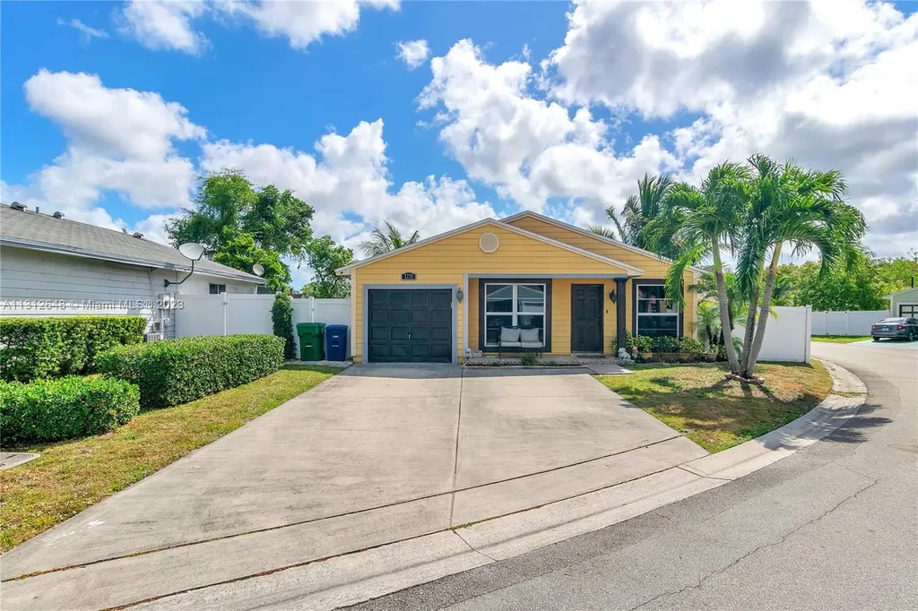 1771 SW 85th Avenue Miramar FL 33025