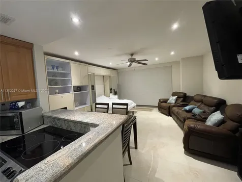 3505 S Ocean Drive Hollywood FL 33019