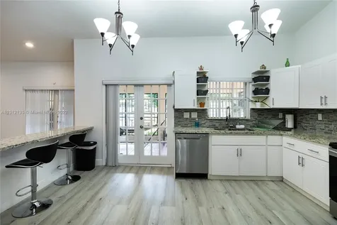 520 NE 164th Terrace Miami FL 33162