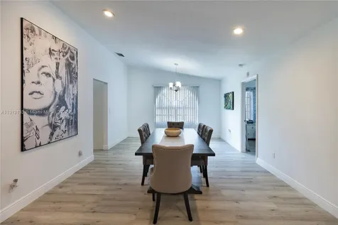 520 NE 164th Terrace Miami FL 33162