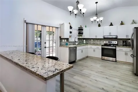 520 NE 164th Terrace Miami FL 33162
