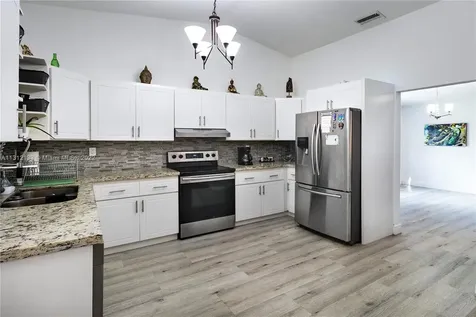 520 NE 164th Terrace Miami FL 33162