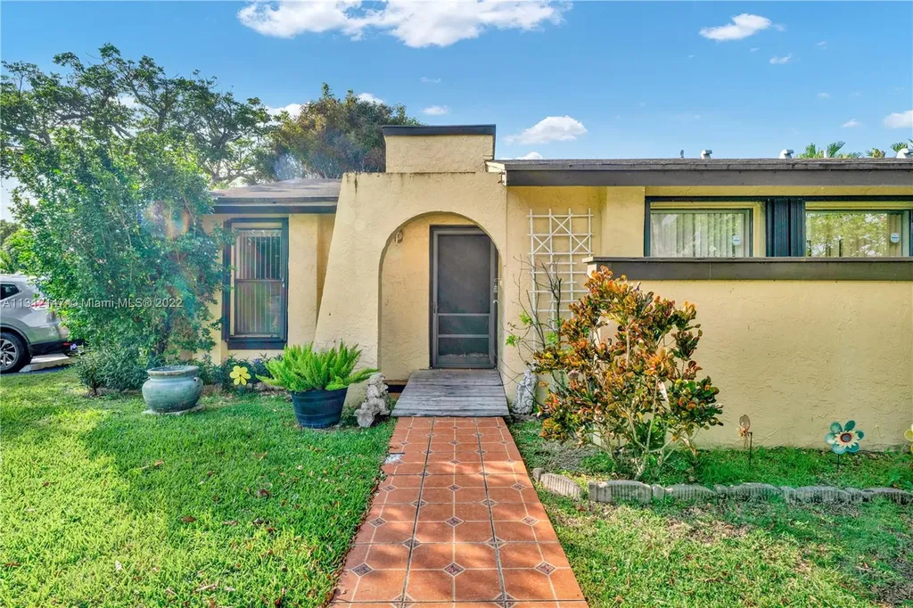 7112 SW 127th Court Miami FL 33183