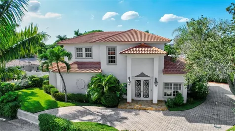 1114 SE 4th Court Deerfield Beach FL 33441