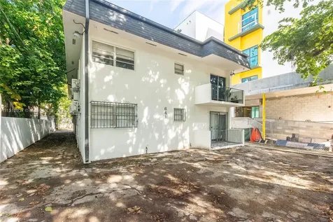 641 NW 2nd Street Miami FL 33128