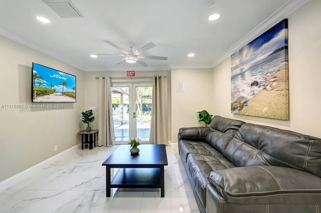 1307 Rodman Street Hollywood FL 33019