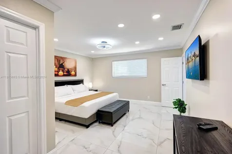 1307 Rodman Street Hollywood FL 33019