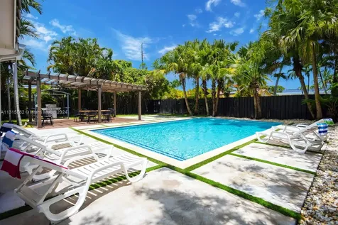 1307 Rodman Street Hollywood FL 33019