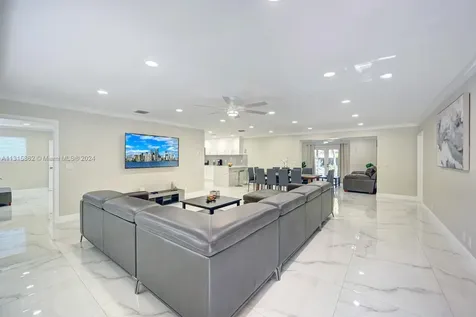 1307 Rodman Street Hollywood FL 33019
