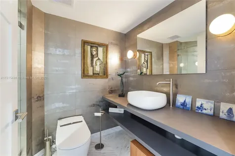 6301 Collins Avenue Miami Beach FL 33141