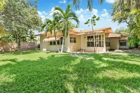 680 NE 50th Terrace Miami FL 33137