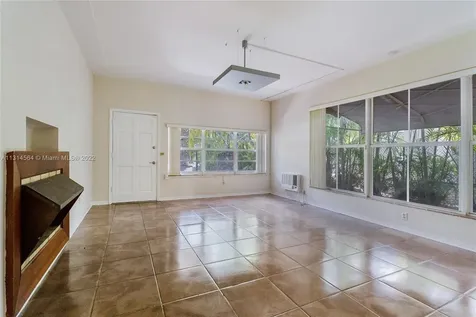 680 NE 50th Terrace Miami FL 33137