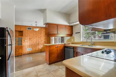 680 NE 50th Terrace Miami FL 33137