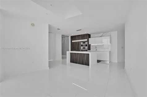 851 NE 1st Avenue Miami FL 33132