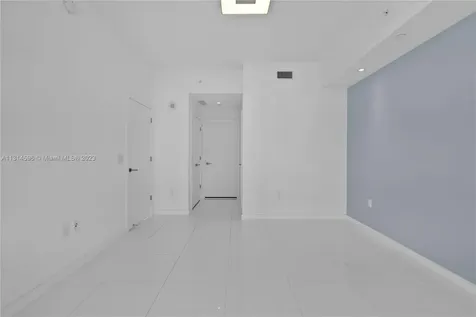 851 NE 1st Avenue Miami FL 33132