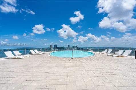 851 NE 1st Avenue Miami FL 33132