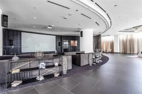 851 NE 1st Avenue Miami FL 33132