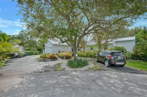 8364 SW 168th Terrace Palmetto Bay FL 33157