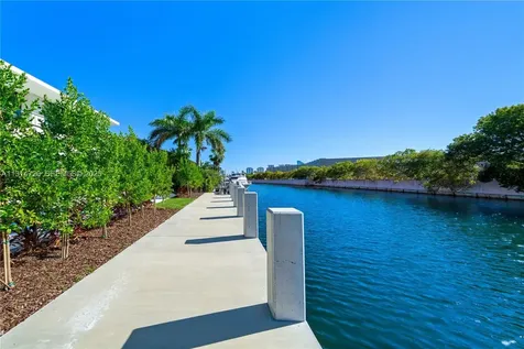 2950 NE 164th Street North Miami Beach FL 33160