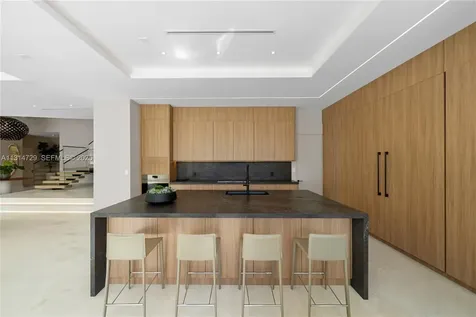 2950 NE 164th Street North Miami Beach FL 33160