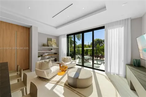 2950 NE 164th Street North Miami Beach FL 33160