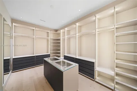 2950 NE 164th Street North Miami Beach FL 33160