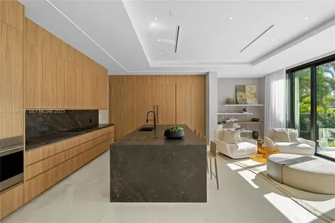 2950 NE 164th Street North Miami Beach FL 33160