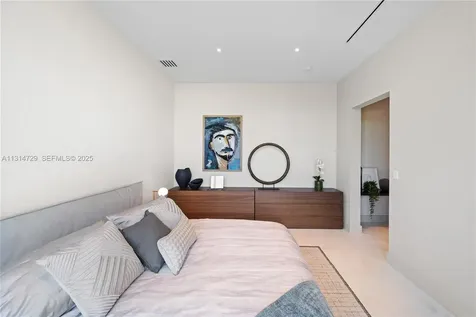 2950 NE 164th Street North Miami Beach FL 33160