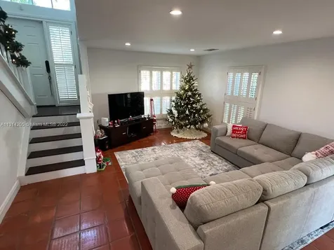 6421 SW 112th Place Miami FL 33173