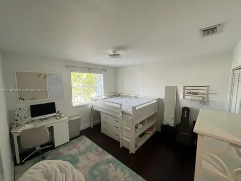 6421 SW 112th Place Miami FL 33173