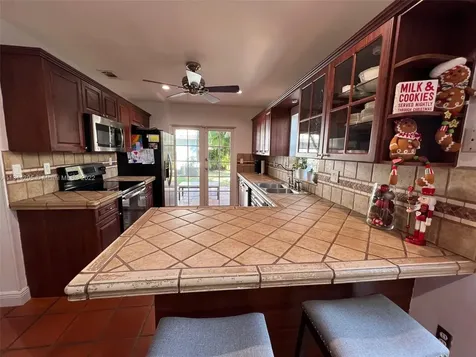 6421 SW 112th Place Miami FL 33173
