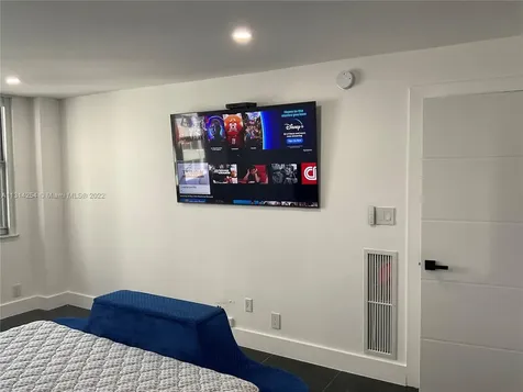 3180 S Ocean Drive Hallandale Beach FL 33009