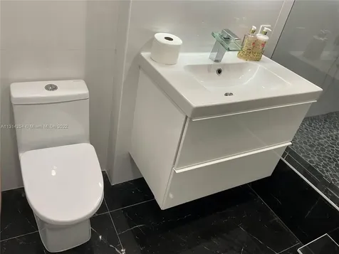 3180 S Ocean Drive Hallandale Beach FL 33009