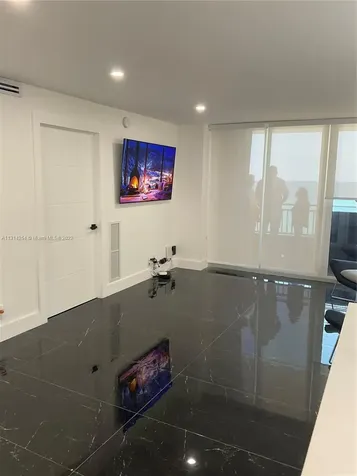 3180 S Ocean Drive Hallandale Beach FL 33009