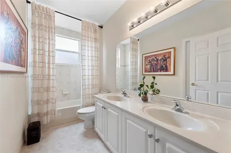 3905 SW 185th Terrace Miramar FL 33029