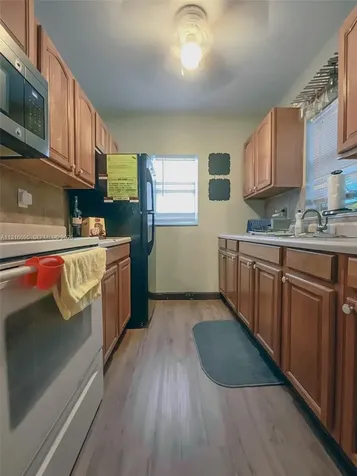 3682 SW 26th Street Miami FL 33133
