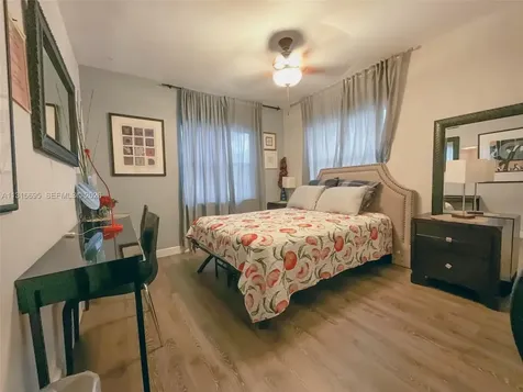 3682 SW 26th Street Miami FL 33133
