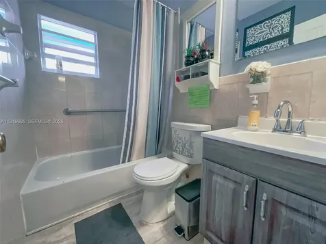 3682 SW 26th Street Miami FL 33133