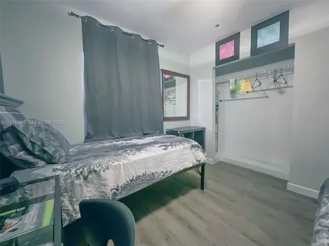 3682 SW 26th Street Miami FL 33133